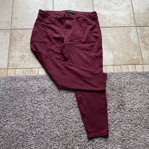 Liverpool, women’s size 14, Color maroon, great shape.